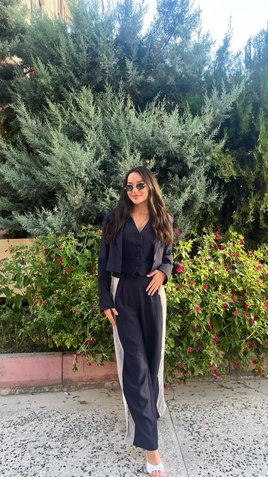 Üçlü Yanları Şeritli Takım